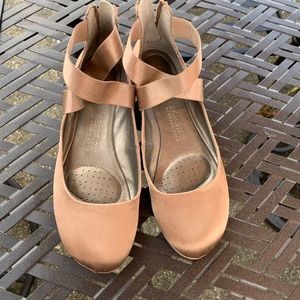 Kenneth Cole ballet flats